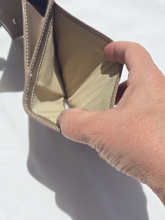 Levenger Wallet Bifold Smooth Taupe Purple Leather Snap Closure Coin Pocket - Picture 8 of 16